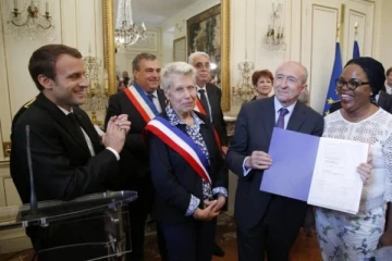 குடியுரிமைக்கு விண்ணப்பிக்கும் நடைமுறையை பிரான்ஸ் எளிதாக்கிவிட்டதாம்: உங்களுக்குத் தெரியுமா?