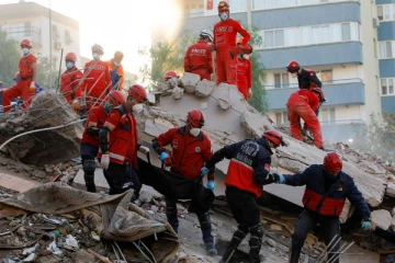 உலக நாடுகளை உலுக்கிய துருக்கி நிலநடுக்கம்! தோண்ட தோண்ட குவியும் பிணங்கள் - பலி எண்ணிக்கை அதிகரிப்பு