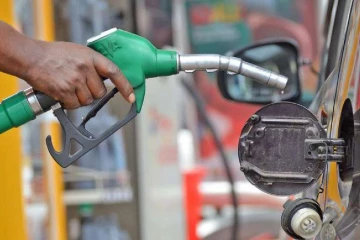 අද මධ්‍යම රාත්‍රියේ සිට සියලු ඉන්ධන ගාස්තු නැවතත් ඉහළට