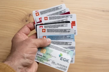 மருத்துவக் காப்பீடு தொடர்பில் சுவிஸ் குடிமக்களுக்கு ஒரு செய்தி