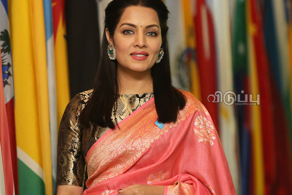 அப்பா, மகனுடன் தனிமையில் இருந்த நடிகை!! பிரபல பத்திரிக்கையாளரால் பொங்கி எழுந்த நடிகை செலினா.. | Celina Jaitlys Savage Reply To Trolls Offensive