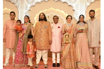 அம்பானி குடும்பத்தினருக்காக ஞாயிற்றுக்கிழமையில் சமைக்கும் அந்த பெண் யார் தெரியுமா?