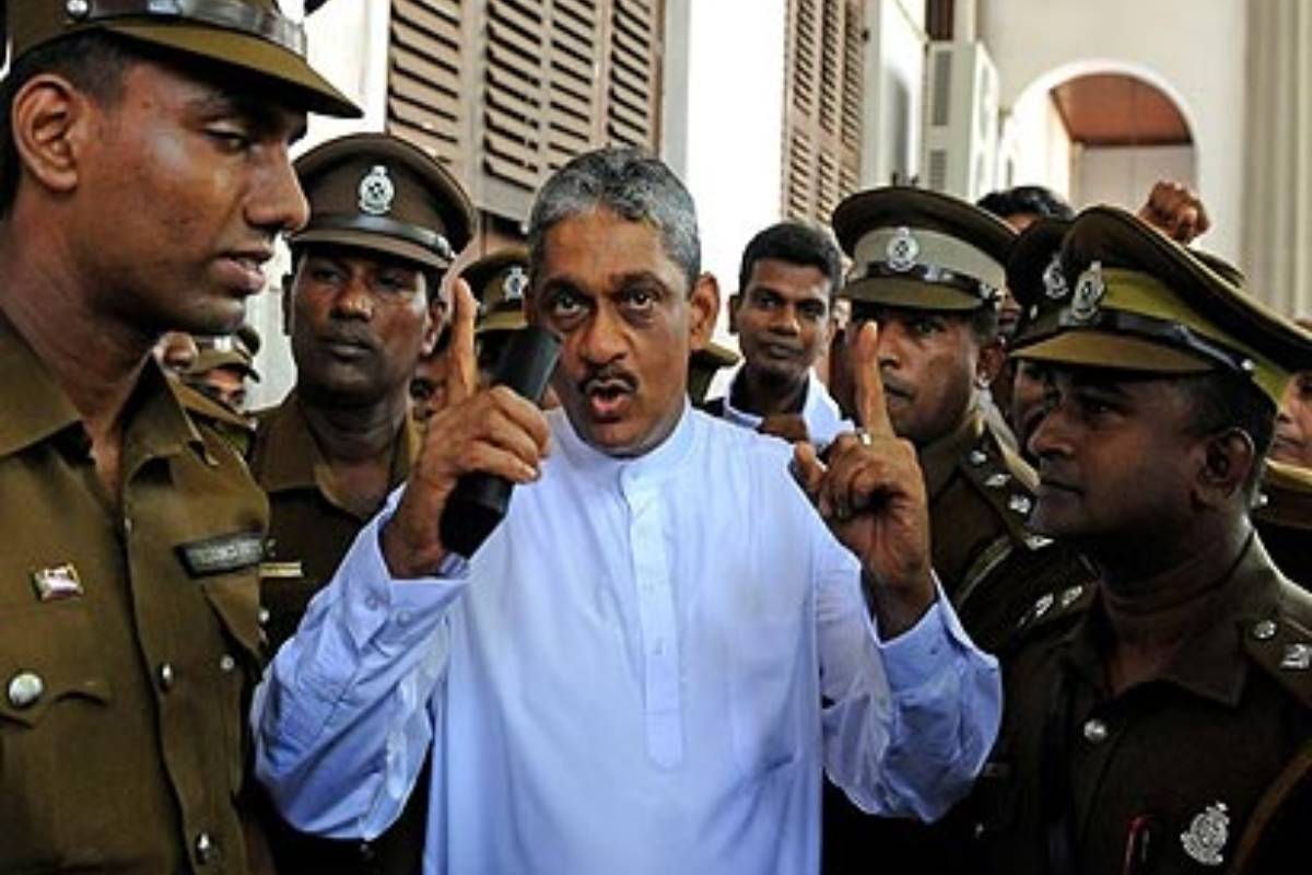 விடுதலை புலிகளிடமிருந்து மீட்கப்பட்ட தங்கம் - அதிர்ச்சி தகவலை வெளியிட்ட சரத் பொன்சேகா | Wasantha Karannagoda Must Be Arrested