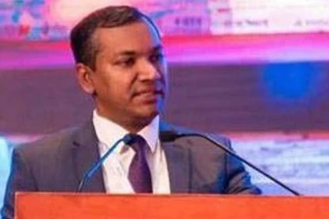 மற்றுமொரு முக்கியஸ்தர் திடீர்  இராஜினாமா!