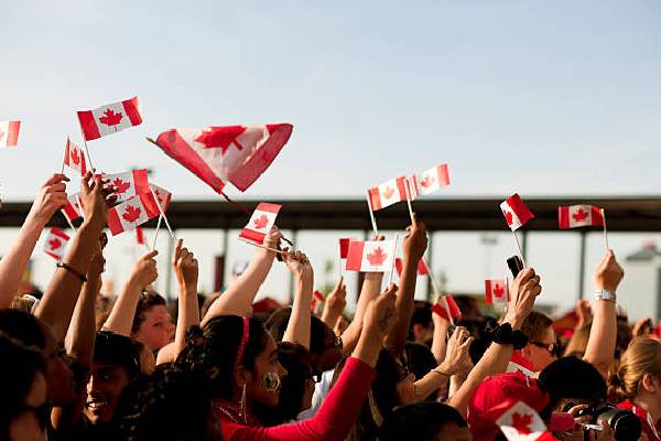 கனேடியர்களுக்கு ஏற்பட்டுள்ள புதிய சிக்கல் | A New Problem For Canadians