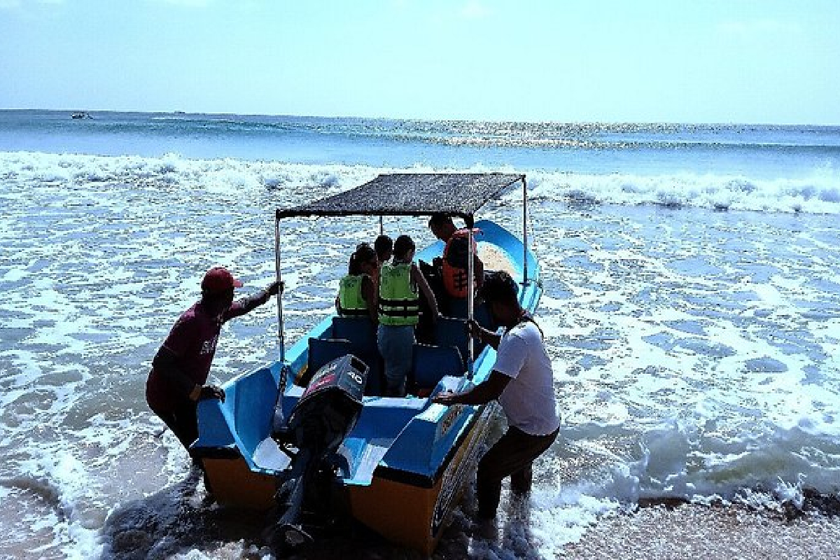 இலங்கை வந்த இத்தாலி சிறுமிக்கு நேர்ந்த சோகம் | Boat Collides With Foreign Girl In Nilaveli Sea