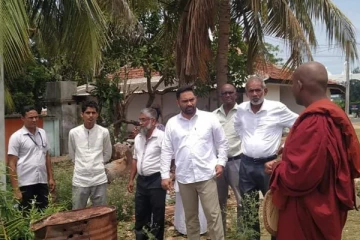 திருகோணமலையிலுள்ள சங்கமித்ர விகாரைக்கு இம்ரான் எம்.பி விஜயம்