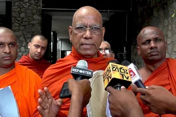 அறியாமல் இழைத்த தவறுக்காக இளைஞர்களிடத்திலும் மன்னிப்பு கோருகின்றோம்: ஓமல்பே சோபித தேரர்