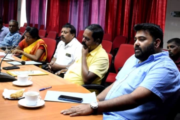 கிளிநொச்சியில் காணி விடுவிப்பு தொடர்பில் நாடாளுமன்ற உறுப்பினர்களுடன் கலந்துரையாடல்