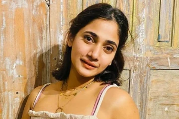 நம்ம பிக் பாஸ் லாஸ்லியாவா இது..! டாப் ஆங்கிளில் அவர் வெளியிட்ட புகைப்படம்