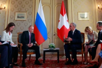 உக்ரைன் ஊடுருவல்: சுவிட்சர்லாந்து ரஷ்யா மீது தடைகளை விதிக்குமா?