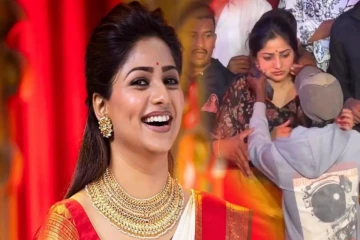 திடீரென நடிகையின் கன்னத்தை கிள்ளிய நபரால் ஷாக்!