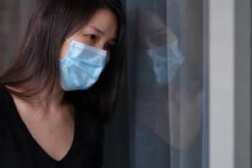 கொரோனாவிலிருந்து மீளும் பெண்களுக்கு தென்படும் நீண்ட கால நோயின் அறிகுறிகள்