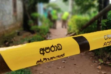 தனிப்பட்ட தகராறு காரணமாக பெண் கொலை ; சந்தேகநபர் தப்பி ஓட்டம்