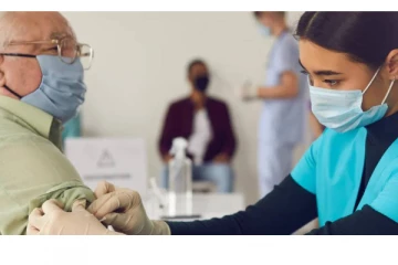 இரண்டு கொரோனா தடுப்பூசி போட்ட 7 நாட்களுக்கு பின் என்ன நடக்கிறது தெரியுமா? பிரான்சில் நடத்தப்பட்ட ஆய்வில் தெரியவந்த உண்மை