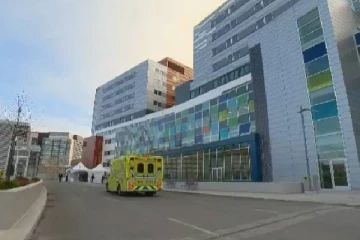 தடுப்பூசி போட்டுக்கொள்ளாத கனேடிய தாயார்: பிறந்த குழந்தைக்கு தீவிர சிகிச்சை