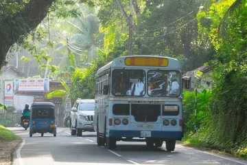 போதைப்பொருளை பயன்படுத்தி பேருந்தை செலுத்திய சாரதி; அச்சத்தில் பயணிகள் !