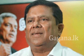 රනිල්ගේ මුලස්ථානයේ ඉඳගෙනම අනුරට සහය දෙන වජිර කියන රෙදි ගැලවෙන කතාව බලන්නකෝ.