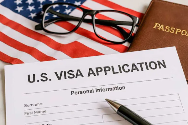 அமெரிக்காவிற்குள் நுழைய சமூக வலைத்தள கணக்குகள் கட்டாயம்! | Social Media Accounts Are Mandatory To Enter Us