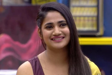 ரசிகர்களை கவர்ந்த பிக் பாஸ் நடிகை லாஸ்லியா.. அதுவும் எப்படி தெரியுமா, நீங்களே பாருங்க