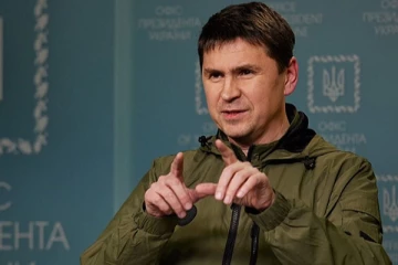 ரஷ்யாவுடனான சமாதான ஒப்பந்தம் யதார்த்தமற்றது; ஜெலென்ஸ்கியின் ஆலோசகர்!