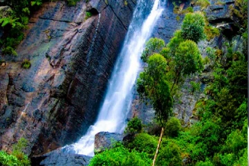 'லவர்ஸ் லீப்' பகுதிக்கு செல்வோர் கவனமாக செயற்படுங்கள்! வழங்கப்பட்டுள்ள அறிவுறுத்தல்