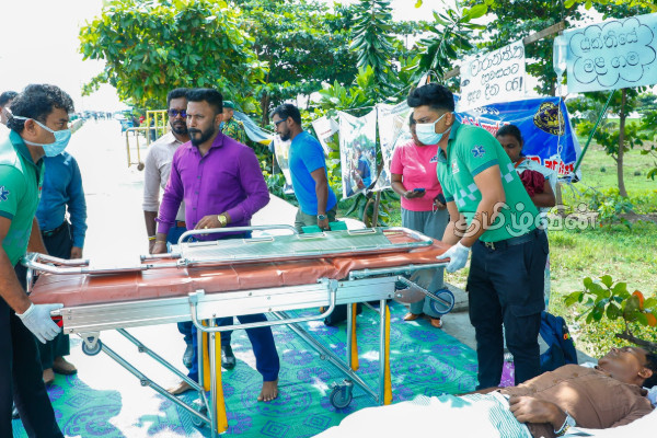 ஜனாதிபதி செயலகம் முன்பாக தொடரும் போராட்டம்! சஜித் நேரில் விஜயம் | Protest The Presidential Secretariat Sajith Visit