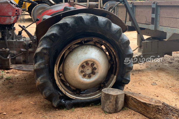 யாழில் இளைஞன் மீது துப்பாக்கிச் சூடு நடத்திய பொலிஸார்: குற்றஞ்சாட்டும் உறவினர்கள் | Police Open Fire On Youth In Jaffna யாழில் இளைஞன் மீது துப்பாக்கிச் சூடு நடத்திய பொலிஸார்: குற்றஞ்சாட்டும் உறவினர்கள் | Police Open Fire On Youth In Jaffna
