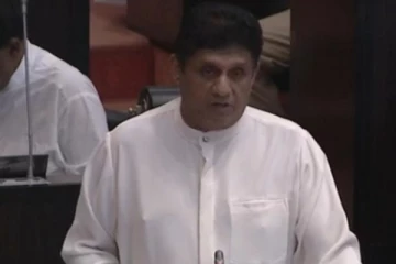 பெண்களுக்கு சம உரிமை வழங்குதல் நாடாளுமன்றிலிருந்து ஆரம்பமாகட்டும்! சஜித் (Live)