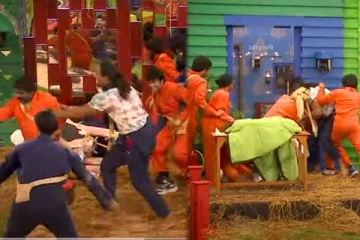 வெளியான ஒட்டுமொத்த போட்டியாளர்களின் சுயரூபம்! பொருட்களை துவம்சம் செய்து அட்டகாசம்