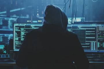 டிரம்பின் தகவல்களை ஹக்செய்த ஈரான்