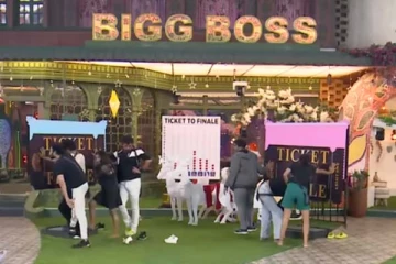 கோல்டன் டிக்கெட்டின் கடைசி டாஸ்க்... பிக் பாஸில் வெறித்தனமாக விளையாடும் போட்டியாளர்கள்