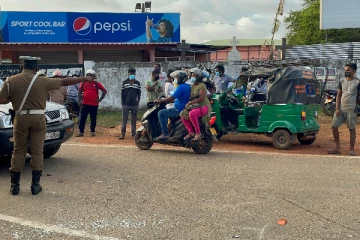 ஐந்து வாகனங்களை மோதி தள்ளிய பேருந்து: பேருந்து சாரதி தப்பி ஓட்டம் (Photos)