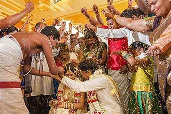 திருமணத்தில் அட்சதை தூவுவதற்கு இது தான் காரணமா? | Reason For Sprinkling Akasha In Marriage