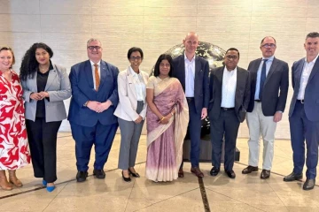 ඇමති විජිත හේරත් මෙල්බර්න් නුවරදී ඕස්ට්‍රේලියානු පාර්ලිමේන්තු මන්ත්‍රීවරුන් පිරිසක් හමුවෙයි