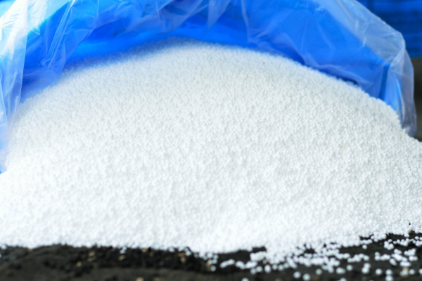அம்மோனியா உரத்தை யூரியா என விற்பனை; சிக்கிய 12 பேர் | Fertilizer As Urea Fraud Polonnaruwa