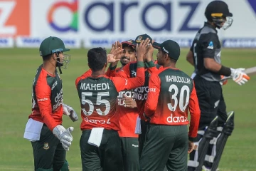 வெறும் 60 ரன்களுக்கு ஆல் அவுட்...! நியூசிலாந்தை ஊதி தள்ளி டாக்காவில் வரலாறு படைத்தது வங்க தேசம்