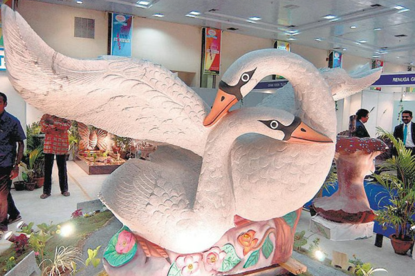 புத்தாண்டில் இந்த 5 சிலைகளை வீடுகளில் வைத்தால் அதிர்ஷ்டம் உங்களை தேடி வரும் | 5 Vastu Idols Which Brings Luck And Peace To Home