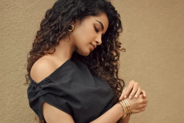 ட்ரெண்டி உடையில் அனுபமா பரமேஸ்வரன்.. அழகிய போட்டோஷூட்