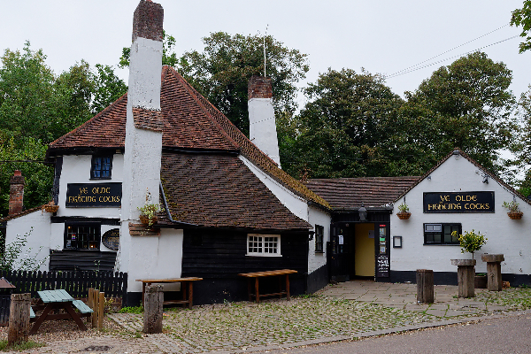 பிரித்தானியாவில் மிக பழமையான மதுபான விடுதிக்கு ஏற்பட்ட நிலை! கவலையில் மக்கள் | Uk Re Olde Fighting Cocks Closed Heavy Loss Corona பிரித்தானியாவில் மிக பழமையான மதுபான விடுதிக்கு ஏற்பட்ட நிலை! கவலையில் மக்கள் | Uk Re Olde Fighting Cocks Closed Heavy Loss Corona