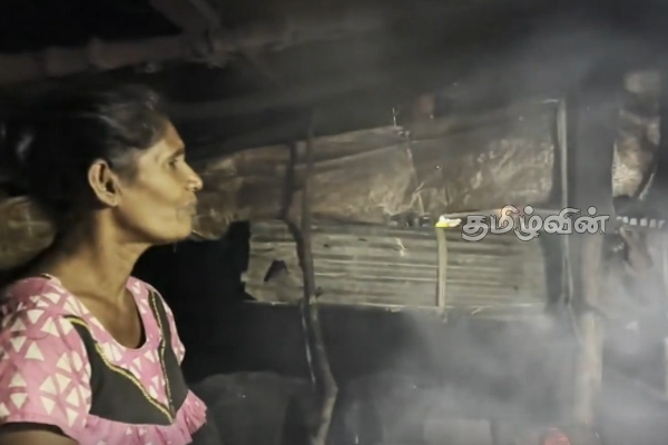 மட்டக்களப்பில் அப்பக்கடையில் அரசியல் நடத்துகிறார்களா..! பிரஜாசக்தி குழுவினர் | Demand Against Running A Bakery In Batticaloa