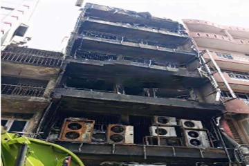 புறக்கோட்டை ஆடையக தீ விபத்தில் சிக்கிய யுவதி மரணம்