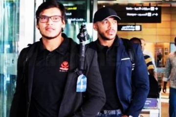 மகிந்தவின் மூன்று மகன்களும் வெளிநாடு பயணம்