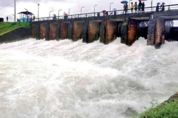 நாட்டில் பெய்து வரும் கனமழை ; பல நீர்த்தேக்கங்களின் வான்கதவுகள் திறப்பு!