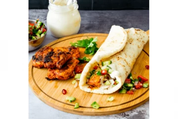 வீட்டிலேயே சுவையான ஷவர்மா செய்வது எப்படி?