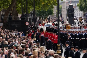 மகாராணியின் உடலுக்கு அஞ்சலி செலுத்தியவர்கள்: பிரமிப்பை ஏற்படுத்திய எண்ணிக்கை!