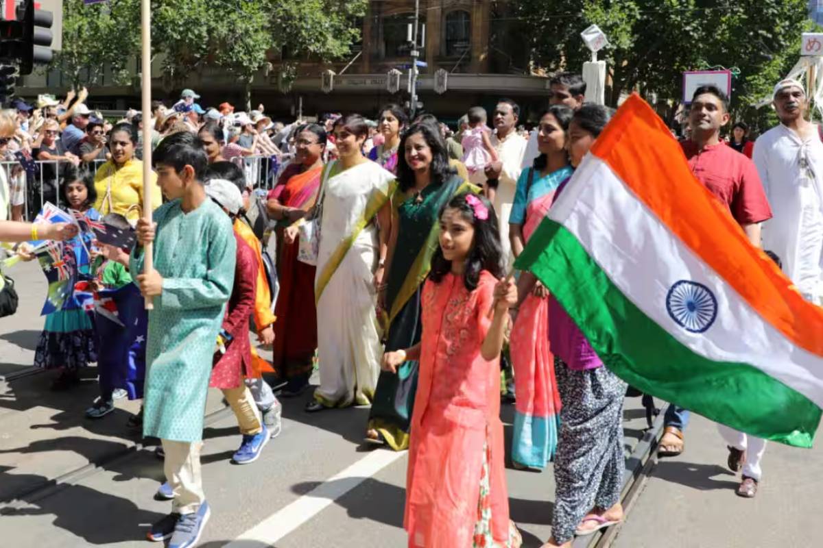 அவுஸ்திரேலியாவில் பிரித்தானியர்களை முந்தி முதலிடம் பிடித்த இந்திய புலம்பெயர்ந்தோர் | Indian Migrant Group Surpass Brits In Australia