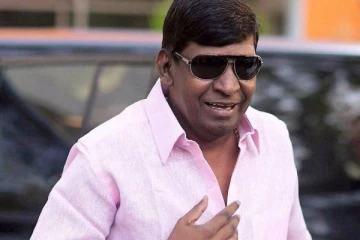 படங்களில் நடிக்க தொடங்கிய நடிகர் வடிவேலு- யாரெல்லாம் அவருடன் புகைப்படம் எடுத்தார்கள் பாருங்க