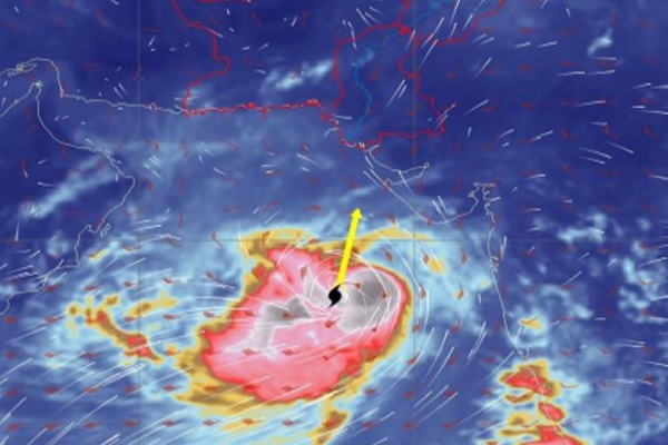 பேரிடரில் சிக்கிய பாகிஸ்தான் - இதுவரை 27 பேர் பலி! | Pakistan Weather Update Today