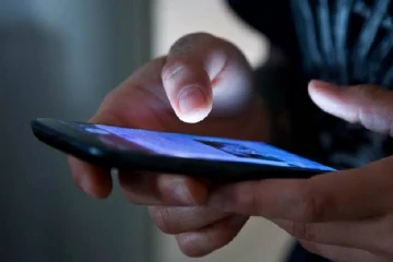 தூக்கத்தில் இருந்த ஆயிரக்கணக்கான ஊழியர்களுக்கு நிறுவனம் அளித்த அதிர்ச்சி வைத்தியம்